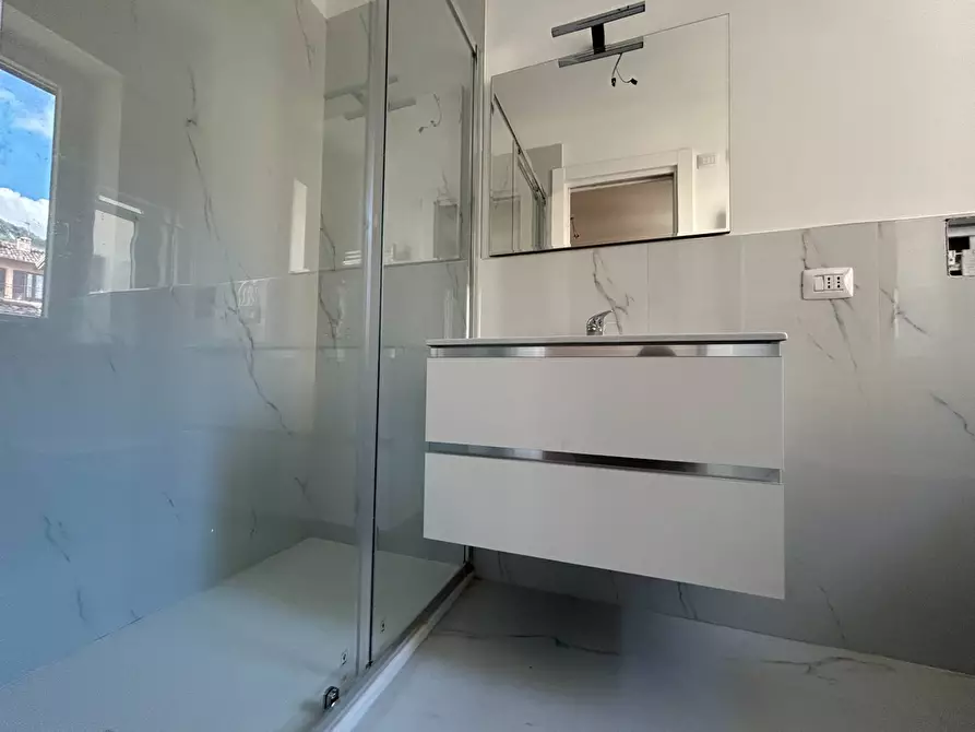 Immagine 11 di Attico in vendita  in PIAZZA PARADISO a Clusone