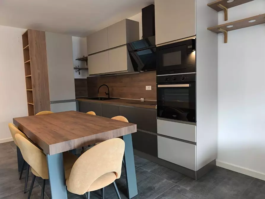 Immagine 5 di Appartamento in vendita  in Piazza Manzu a Clusone