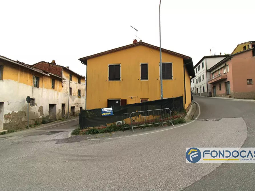 Immagine 19 di Appartamento in vendita  in Via Lungomonte a Montopoli In Val D'arno