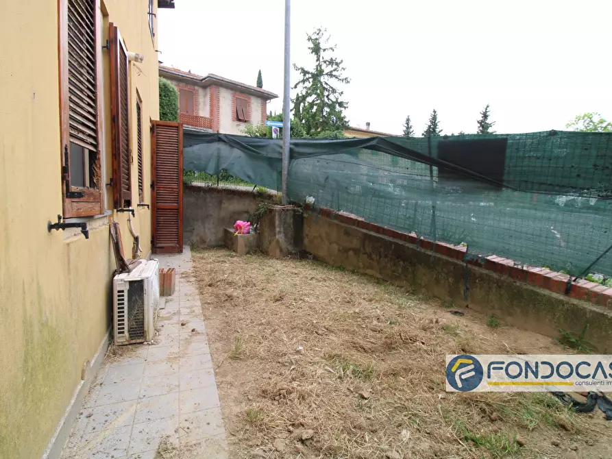 Immagine 16 di Appartamento in vendita  in Via Lungomonte a Montopoli In Val D'arno