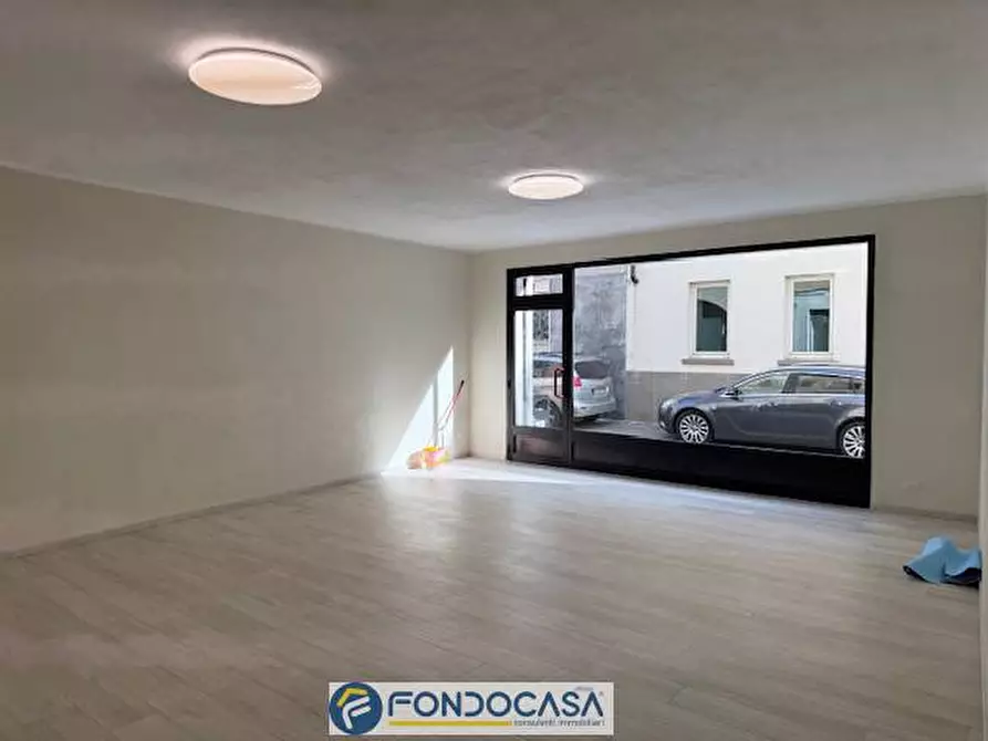 Immagine 4 di Locale commerciale in affitto  10 a Adro