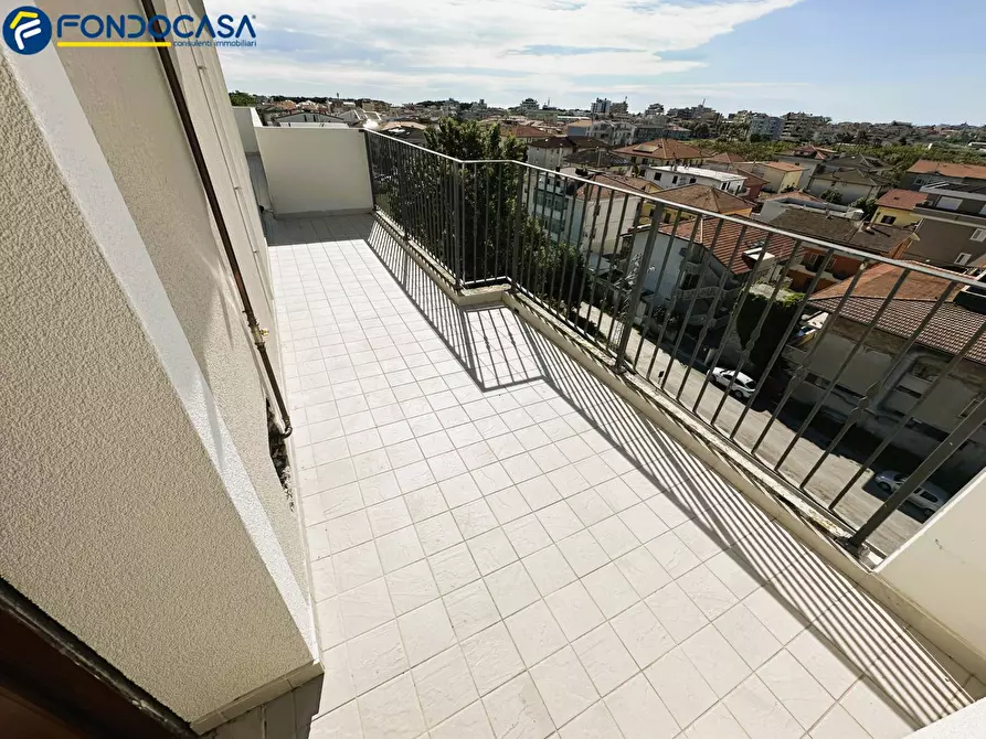 Immagine 18 di Appartamento in vendita  in Via Angelo Zanoni 1 a Alba Adriatica