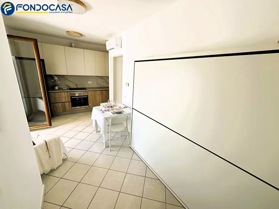 Immagine 5 di Appartamento in vendita  in Via Angelo Zanoni 1 a Alba Adriatica