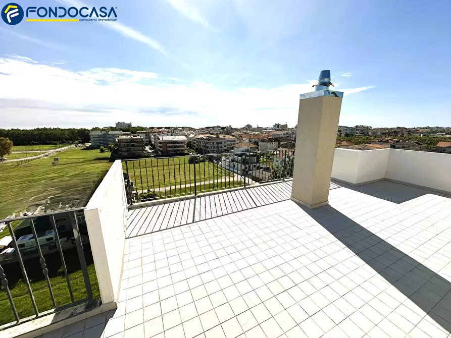 Immagine 29 di Appartamento in vendita  in Via Angelo Zanoni 1 a Alba Adriatica