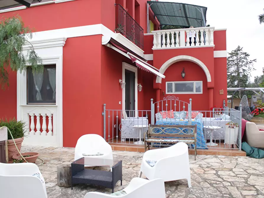Immagine 19 di Villa in vendita  in via otranto 26 a Grottaglie