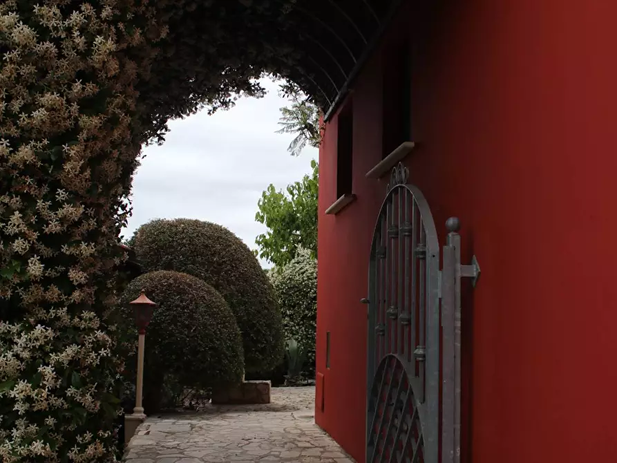 Immagine 23 di Villa in vendita  in via otranto 26 a Grottaglie