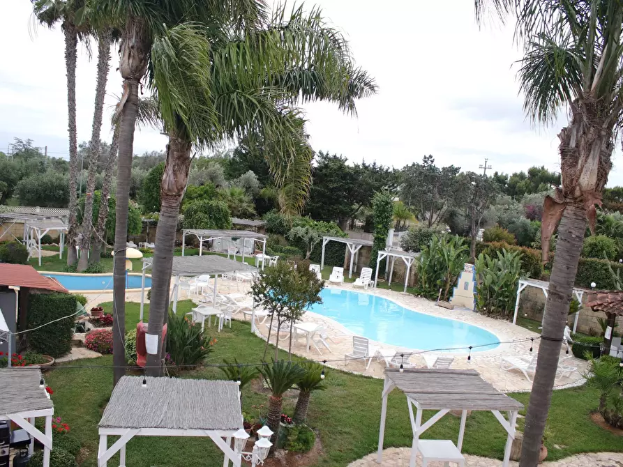 Immagine 45 di Villa in vendita  in via otranto 26 a Grottaglie