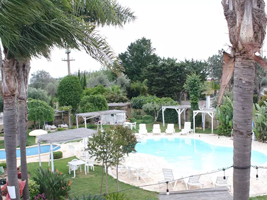 Immagine 47 di Villa in vendita  in via otranto 26 a Grottaglie