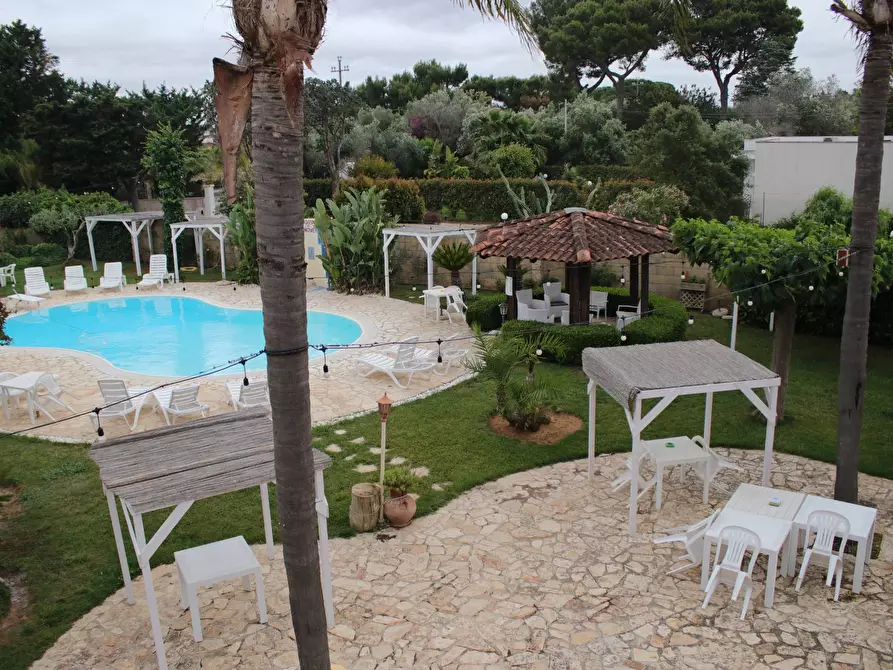 Immagine 49 di Villa in vendita  in via otranto 26 a Grottaglie