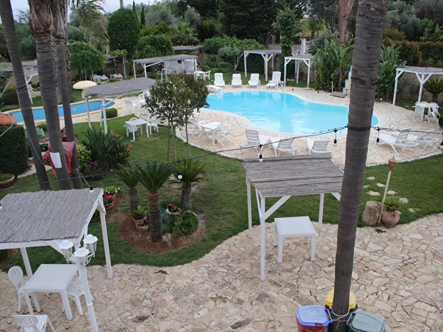 Immagine 51 di Villa in vendita  in via otranto 26 a Grottaglie