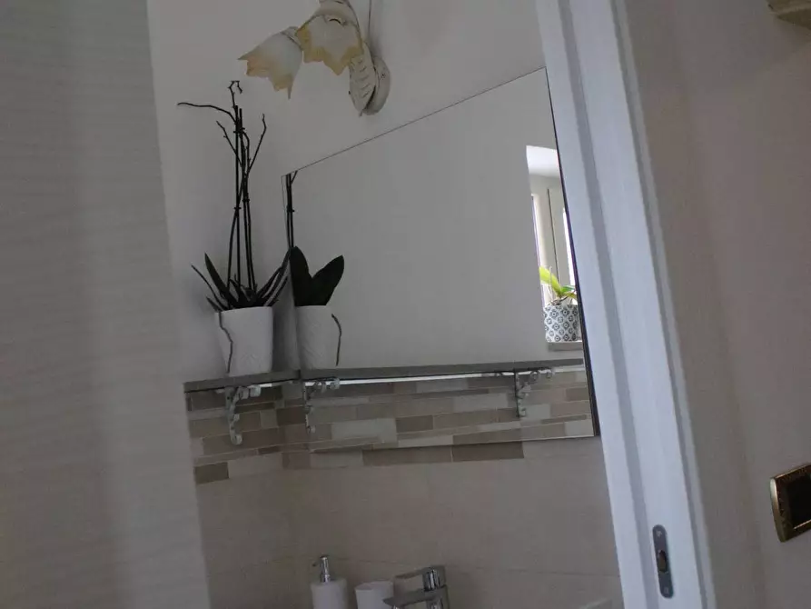 Immagine 101 di Villa in vendita  in via otranto 26 a Grottaglie