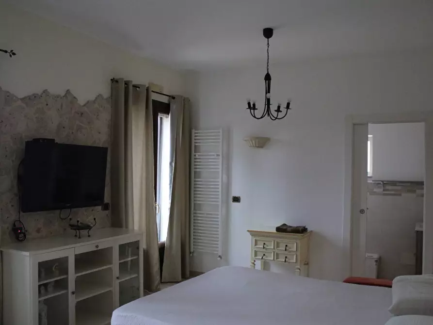 Immagine 103 di Villa in vendita  in via otranto 26 a Grottaglie