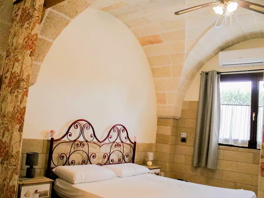 Immagine 106 di Villa in vendita  in via otranto 26 a Grottaglie