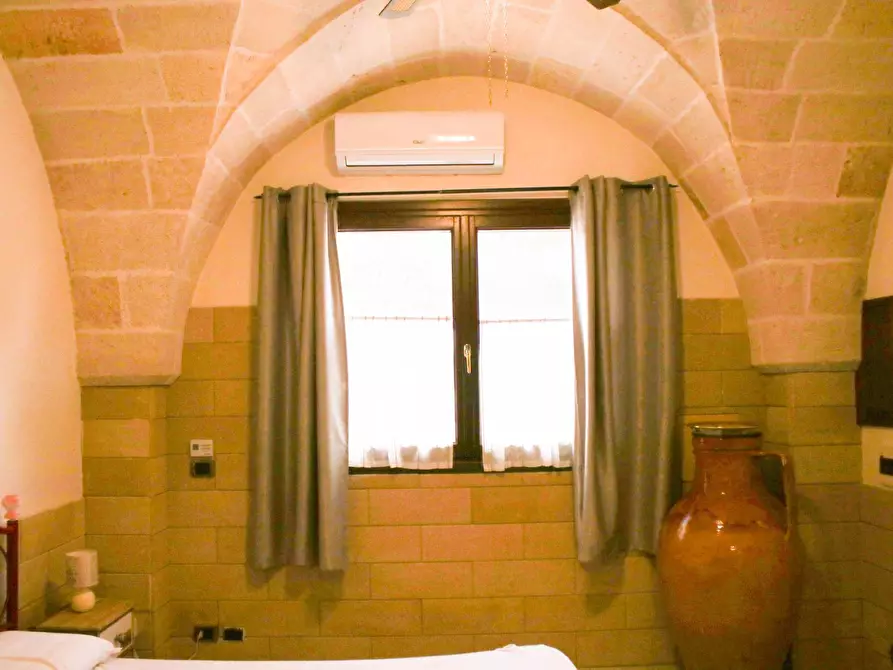 Immagine 107 di Villa in vendita  in via otranto 26 a Grottaglie