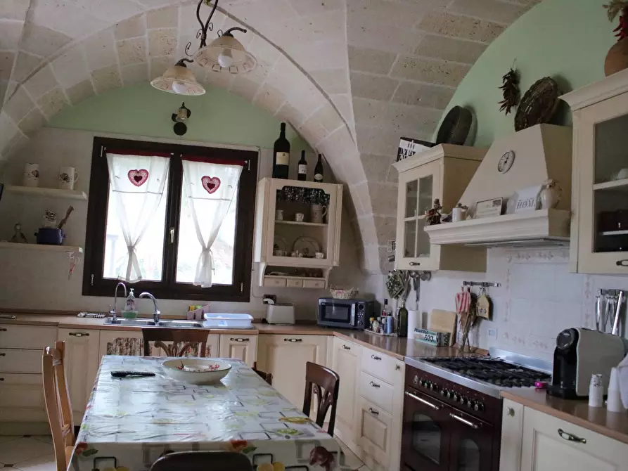 Immagine 111 di Villa in vendita  in via otranto 26 a Grottaglie