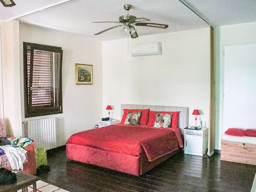 Immagine 119 di Villa in vendita  in via otranto 26 a Grottaglie