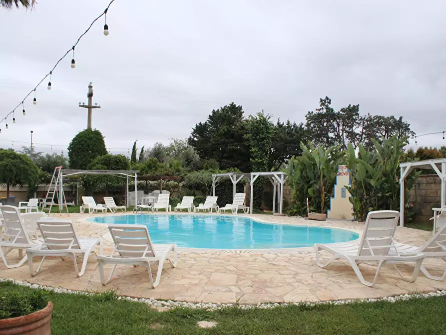 Immagine 143 di Villa in vendita  in via otranto 26 a Grottaglie