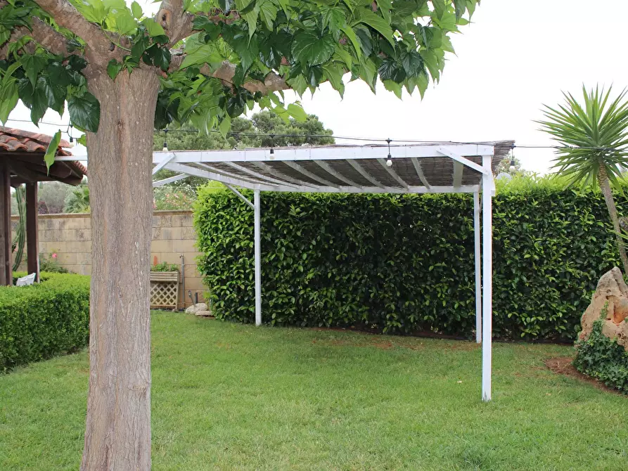 Immagine 144 di Villa in vendita  in via otranto 26 a Grottaglie