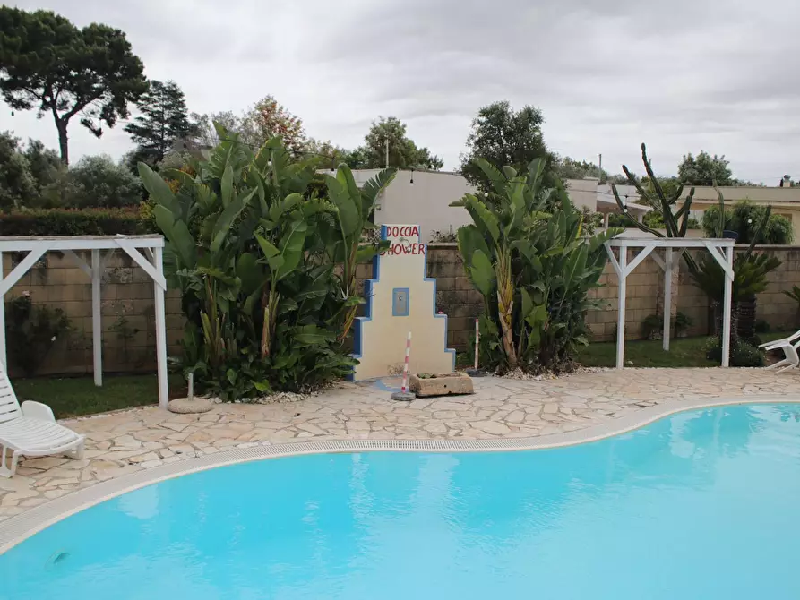 Immagine 8 di Villa in vendita  in via otranto 26 a Grottaglie