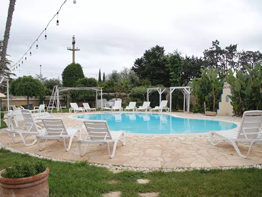 Immagine 15 di Villa in vendita  in via otranto 26 a Grottaglie