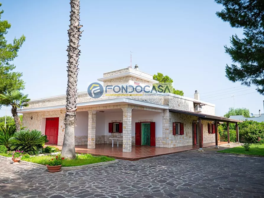 Immagine 5 di Villa in vendita  in Contrada Chiani a Oria