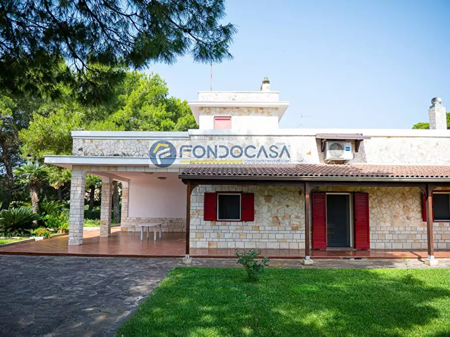 Immagine 10 di Villa in vendita  in Contrada Chiani a Oria