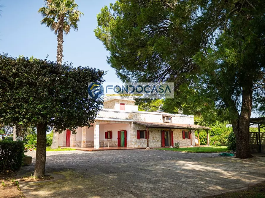 Immagine 4 di Villa in vendita  in Contrada Chiani a Oria