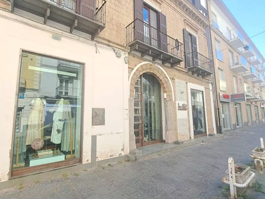 Immagine 2 di Attività commerciale in vendita  50 a Marigliano