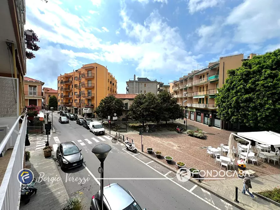 Immagine 2 di Appartamento in vendita  in Via Giacomo Matteotti a Borgio Verezzi