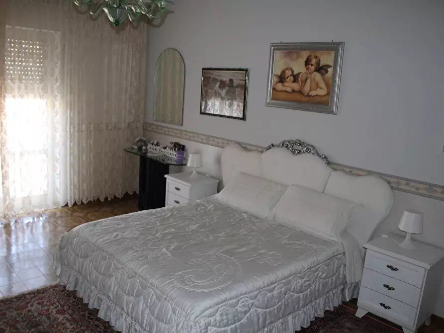 Immagine 15 di Villa in vendita  in via giordano 21 a San Giorgio Ionico