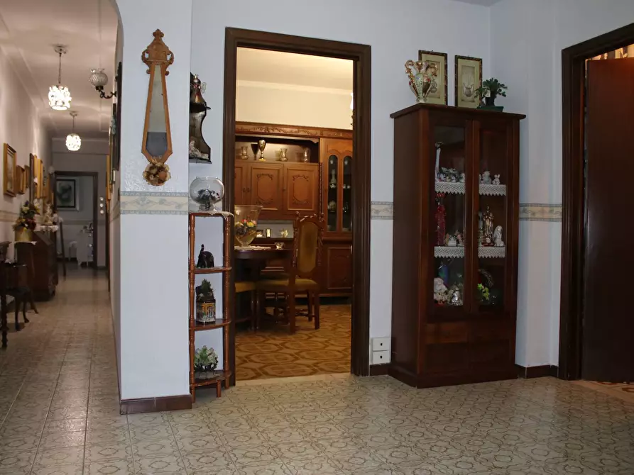Immagine 31 di Villa in vendita  in via giordano 21 a San Giorgio Ionico