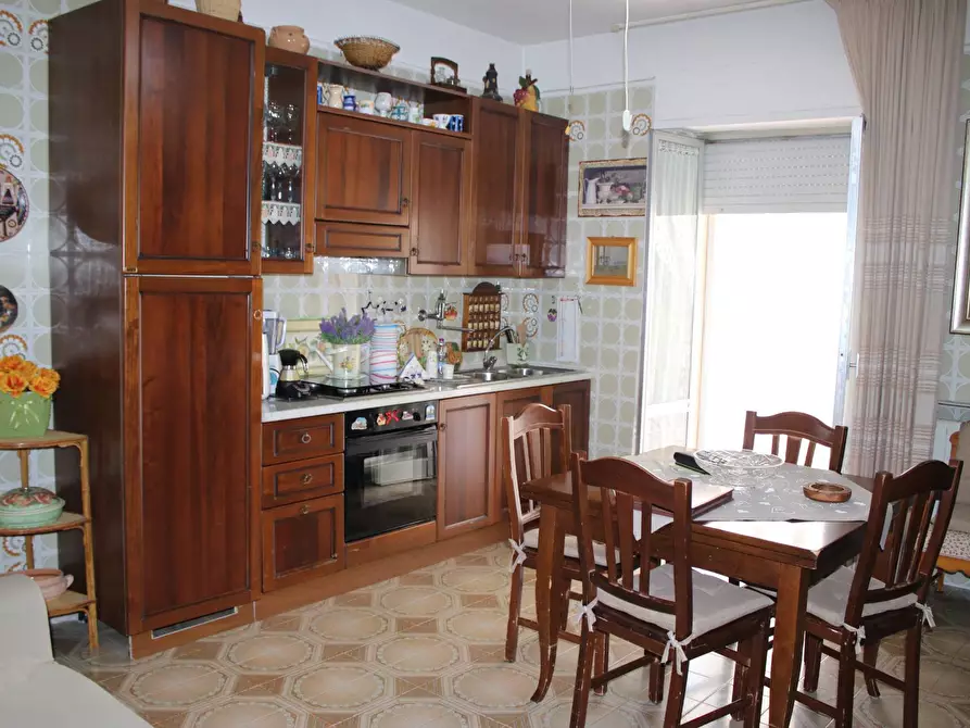 Immagine 37 di Villa in vendita  in via giordano 21 a San Giorgio Ionico