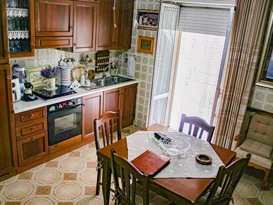 Immagine 43 di Villa in vendita  in via giordano 21 a San Giorgio Ionico