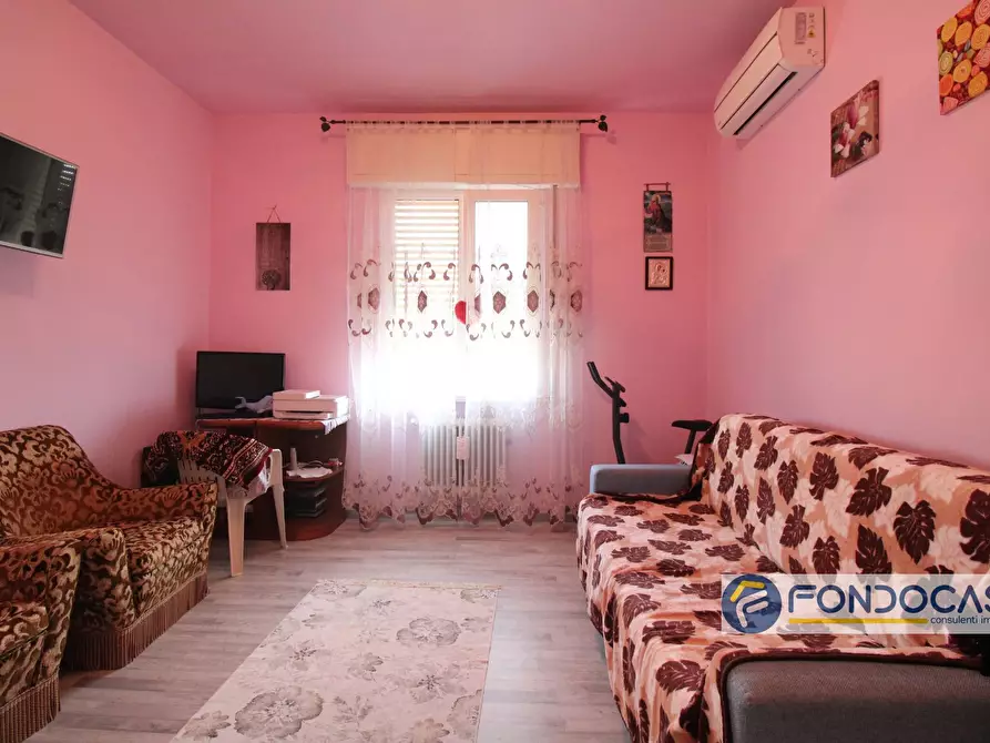 Immagine 15 di Appartamento in vendita  in Viale della repubblica a Montopoli In Val D'arno