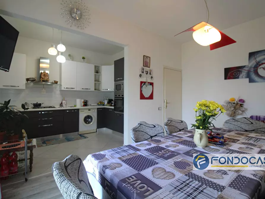 Immagine 4 di Appartamento in vendita  in Viale della repubblica a Montopoli In Val D'arno