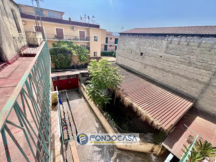 Immagine 19 di Palazzo in vendita  in via garigliano 12 a Sant'antimo