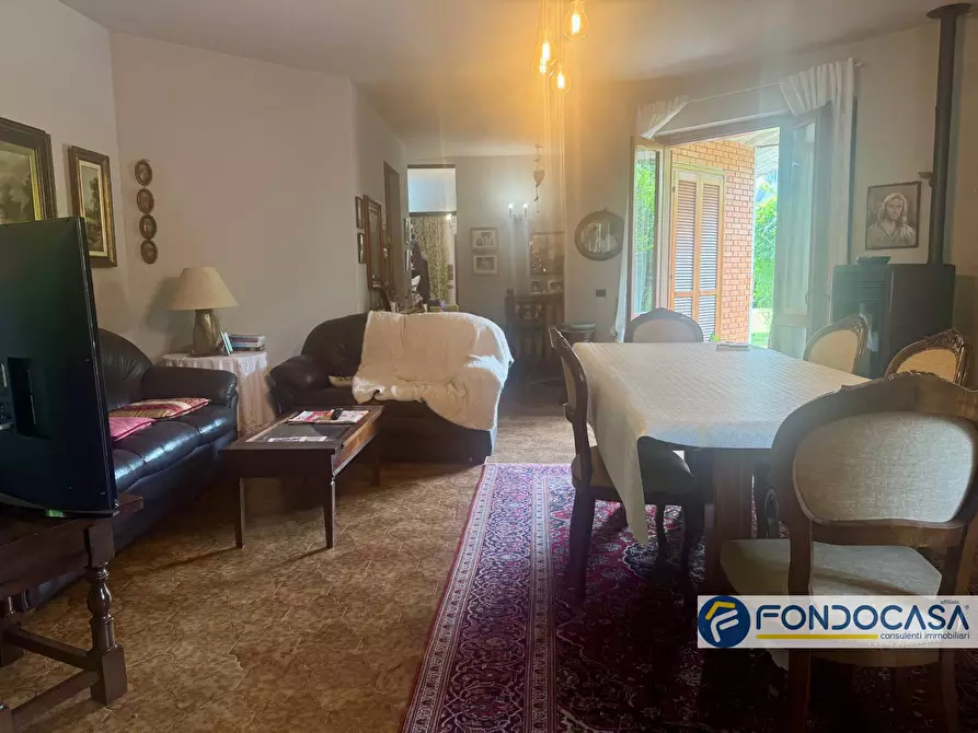 Immagine 5 di Villa in vendita  a Capriolo