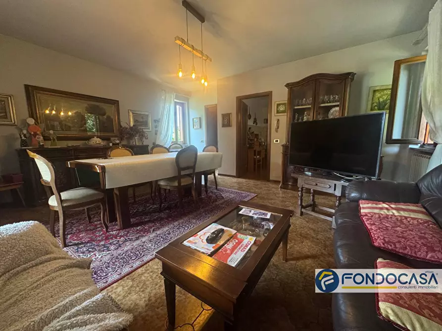 Immagine 4 di Villa in vendita  a Capriolo