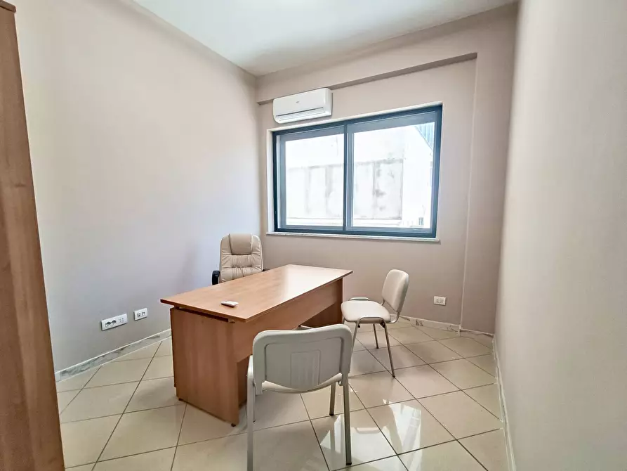 Immagine 2 di Ufficio in vendita  a Casalnuovo Di Napoli