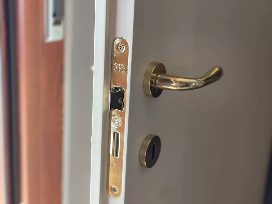 Immagine 33 di Appartamento in vendita  in villafranca 34 a Moncalieri