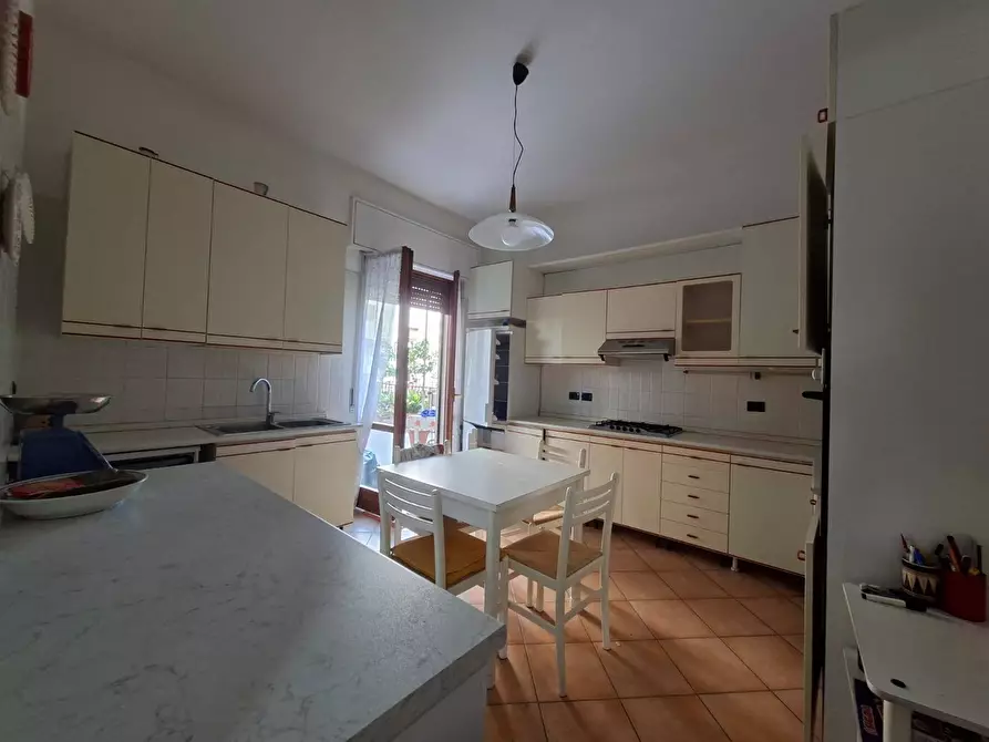 Immagine 2 di Appartamento in vendita  in via pionati 5 a Avellino