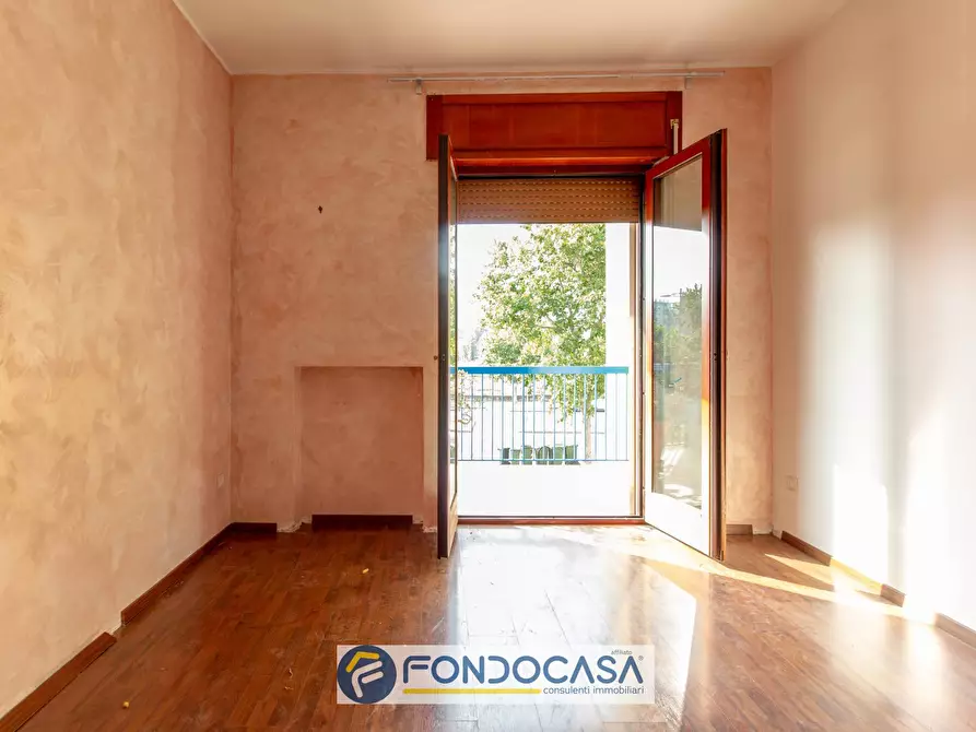 Immagine 25 di Appartamento in vendita  in via fiume 68 a Salerno