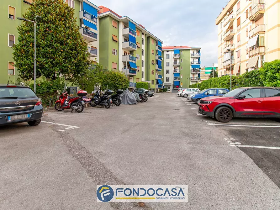 Immagine 6 di Appartamento in vendita  in via fiume 68 a Salerno