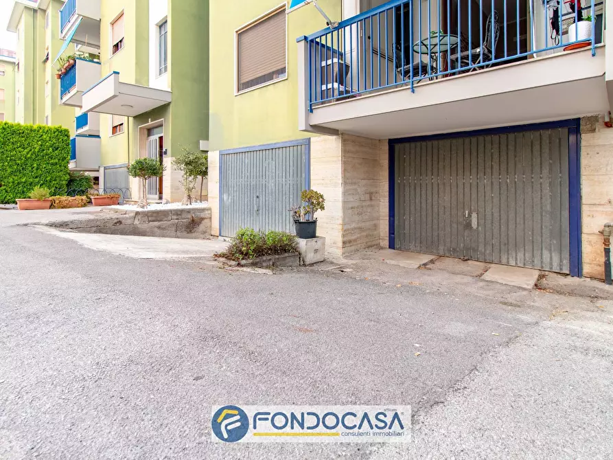 Immagine 13 di Appartamento in vendita  in via fiume 68 a Salerno