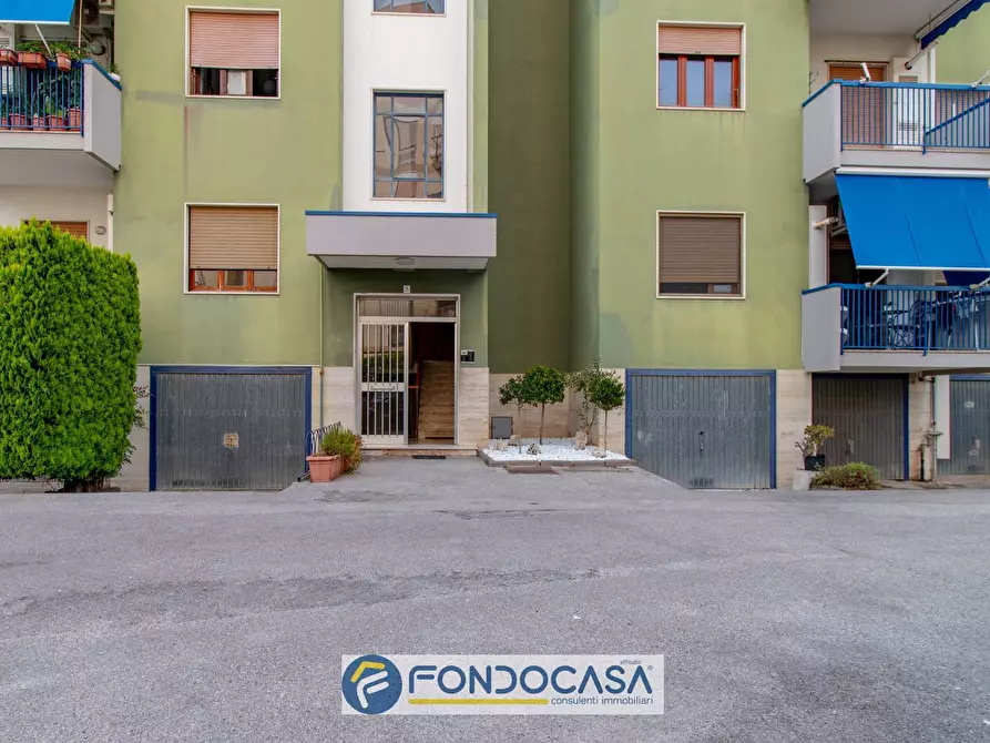 Immagine 11 di Appartamento in vendita  in via fiume 68 a Salerno