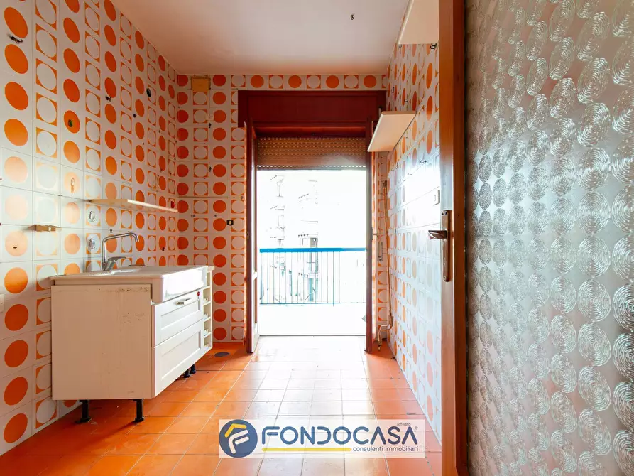 Immagine 18 di Appartamento in vendita  in via fiume 68 a Salerno