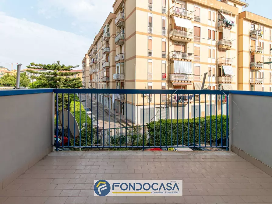 Immagine 21 di Appartamento in vendita  in via fiume 68 a Salerno