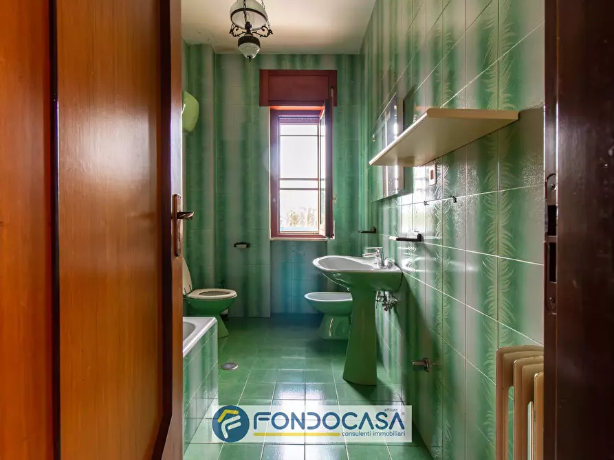 Immagine 29 di Appartamento in vendita  in via fiume 68 a Salerno