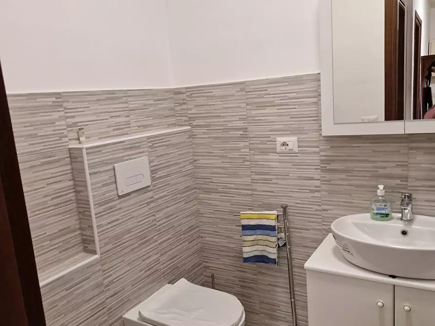 Immagine 14 di Appartamento in affitto  in Via Buenos Aires a Torino