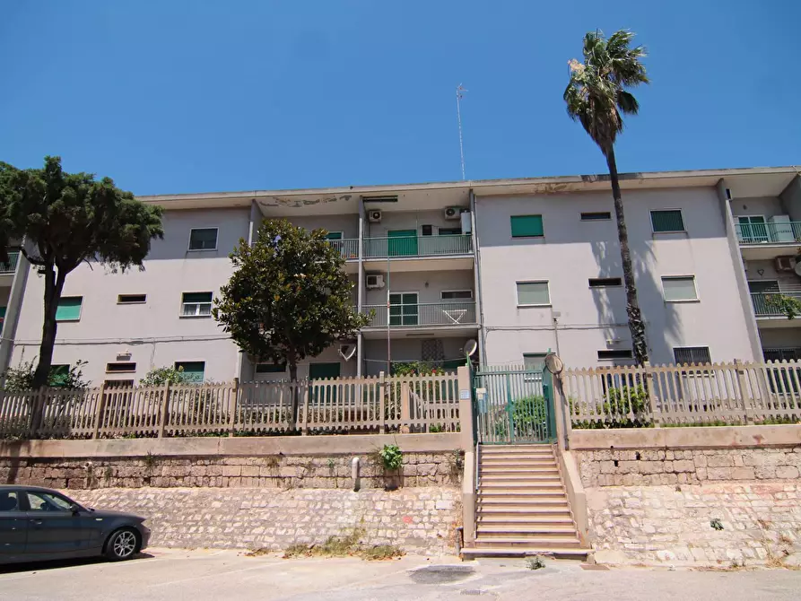 Immagine 7 di Appartamento in vendita  in via croce 2 a Taranto